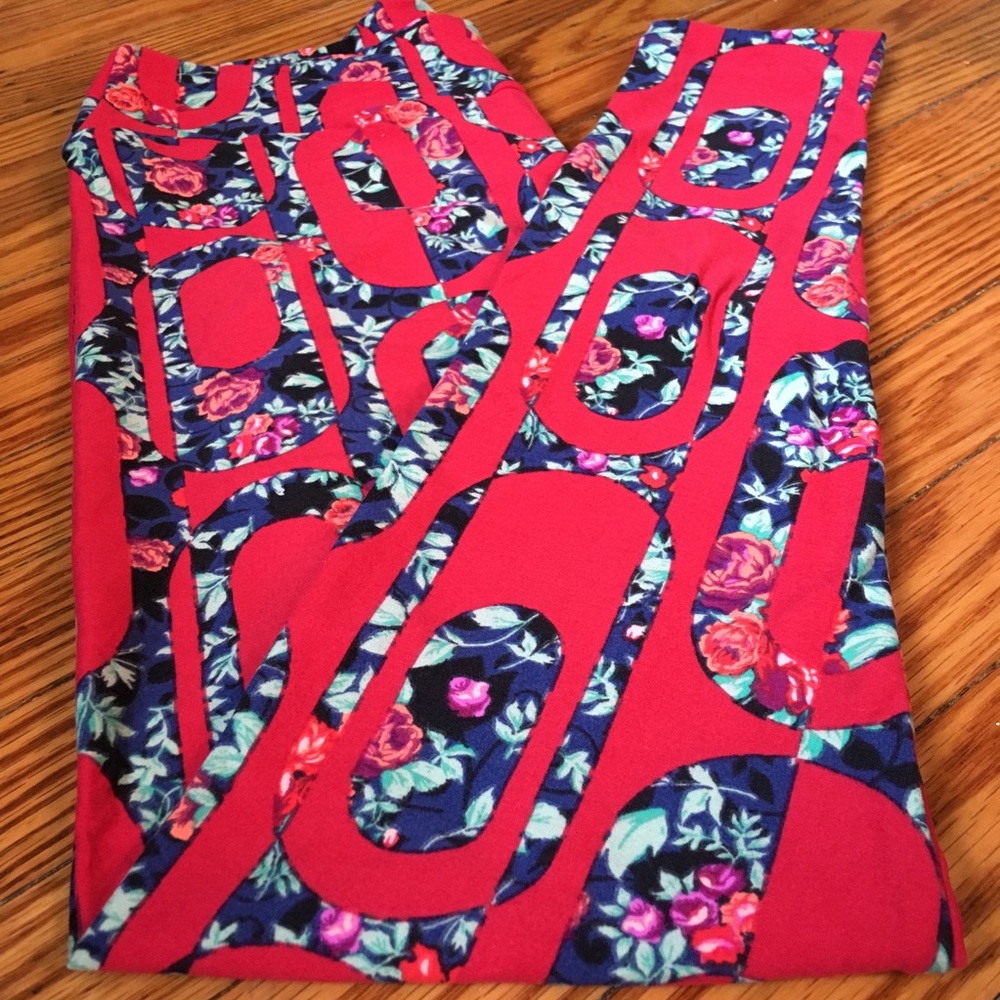 Bundle of 2 or more only please . LulaRoe TC Art Deco inspired floral leggings